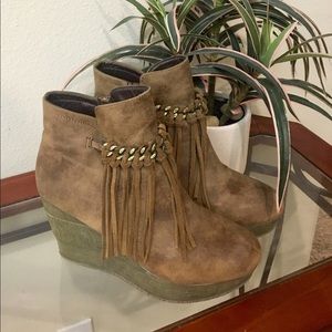 Tan fringe wedge boots! Size 8